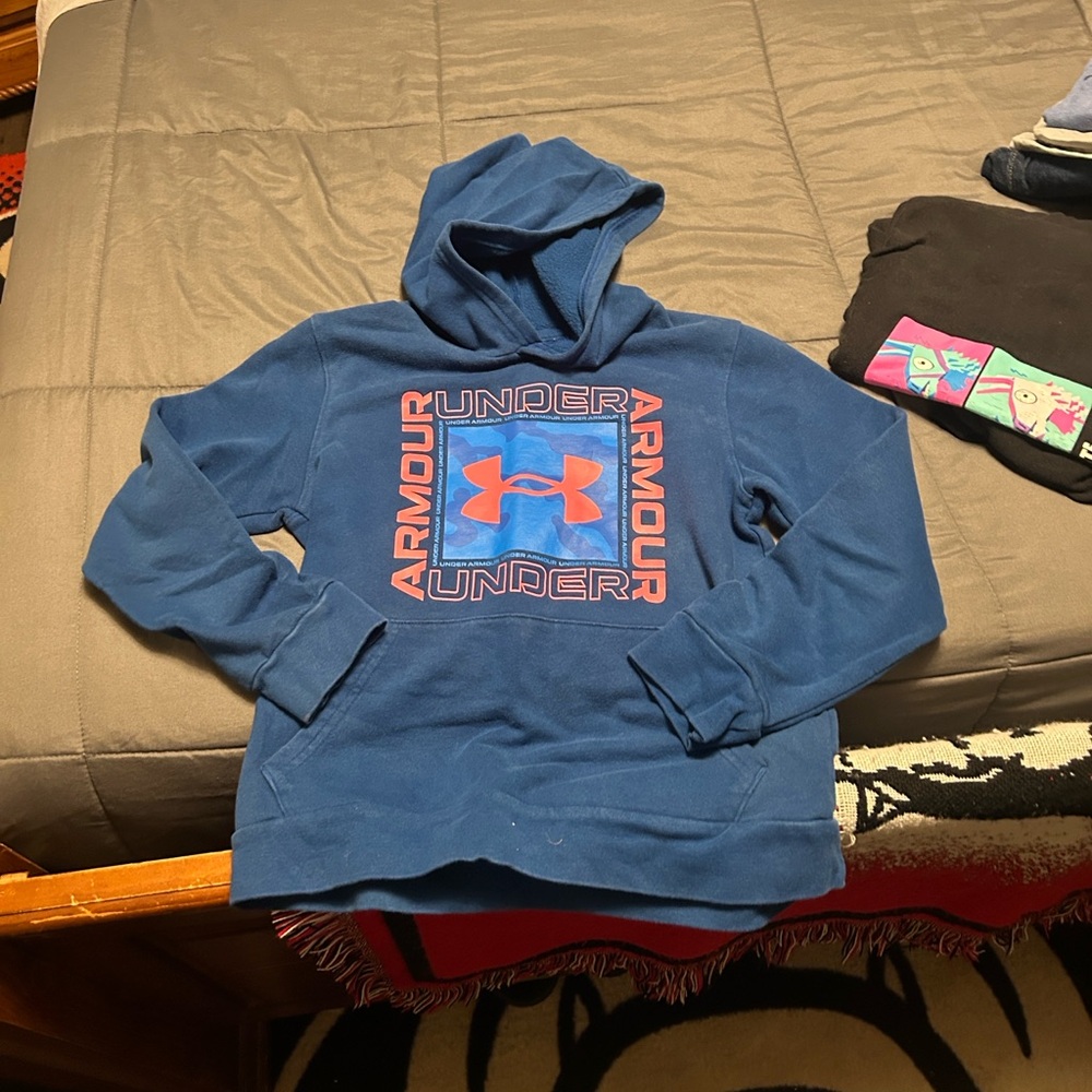 Under Armour Men's Navy and Red Logo Sweater